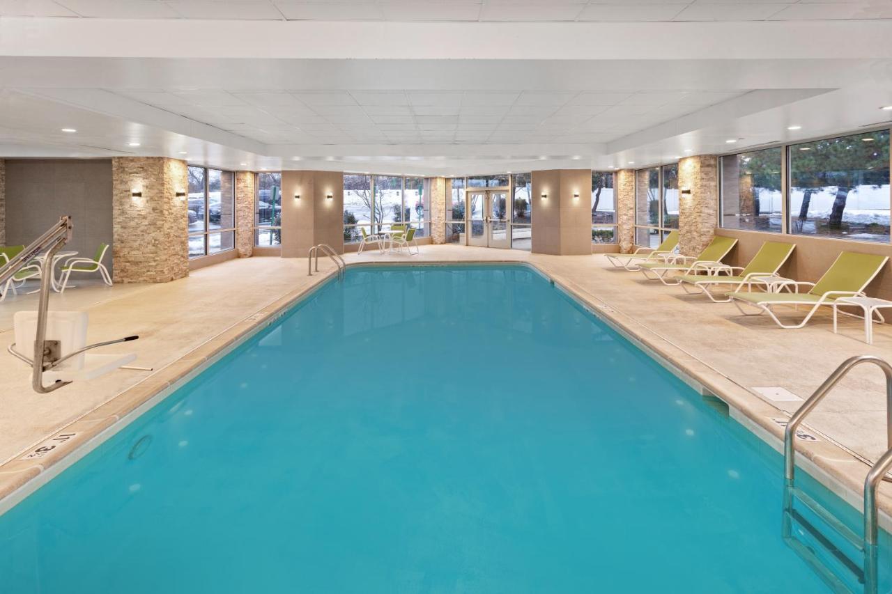 Holiday Inn Chicago/Oak Brook By Ihg Oakbrook Terrace Buitenkant foto
