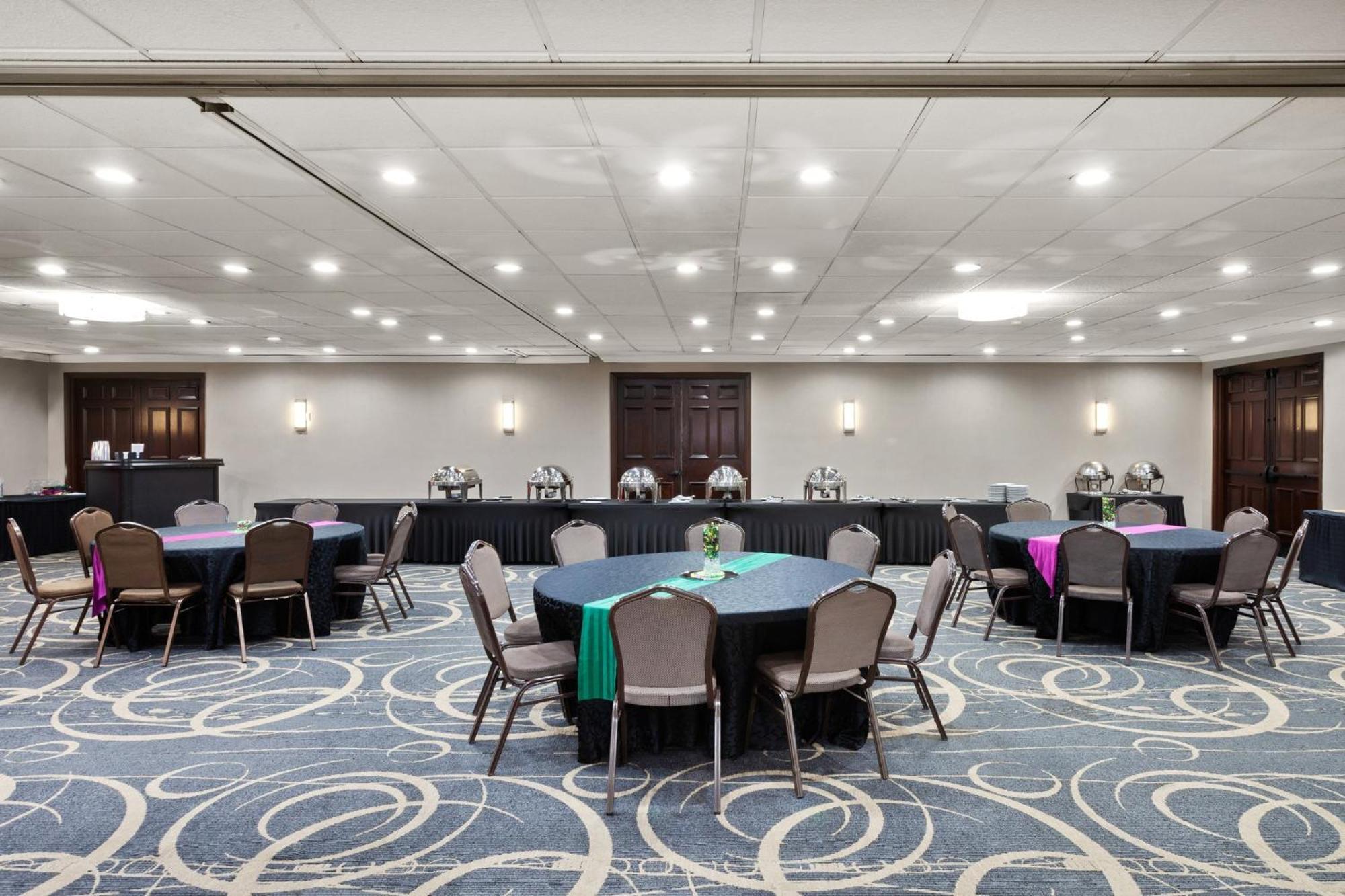 Holiday Inn Chicago/Oak Brook By Ihg Oakbrook Terrace Buitenkant foto