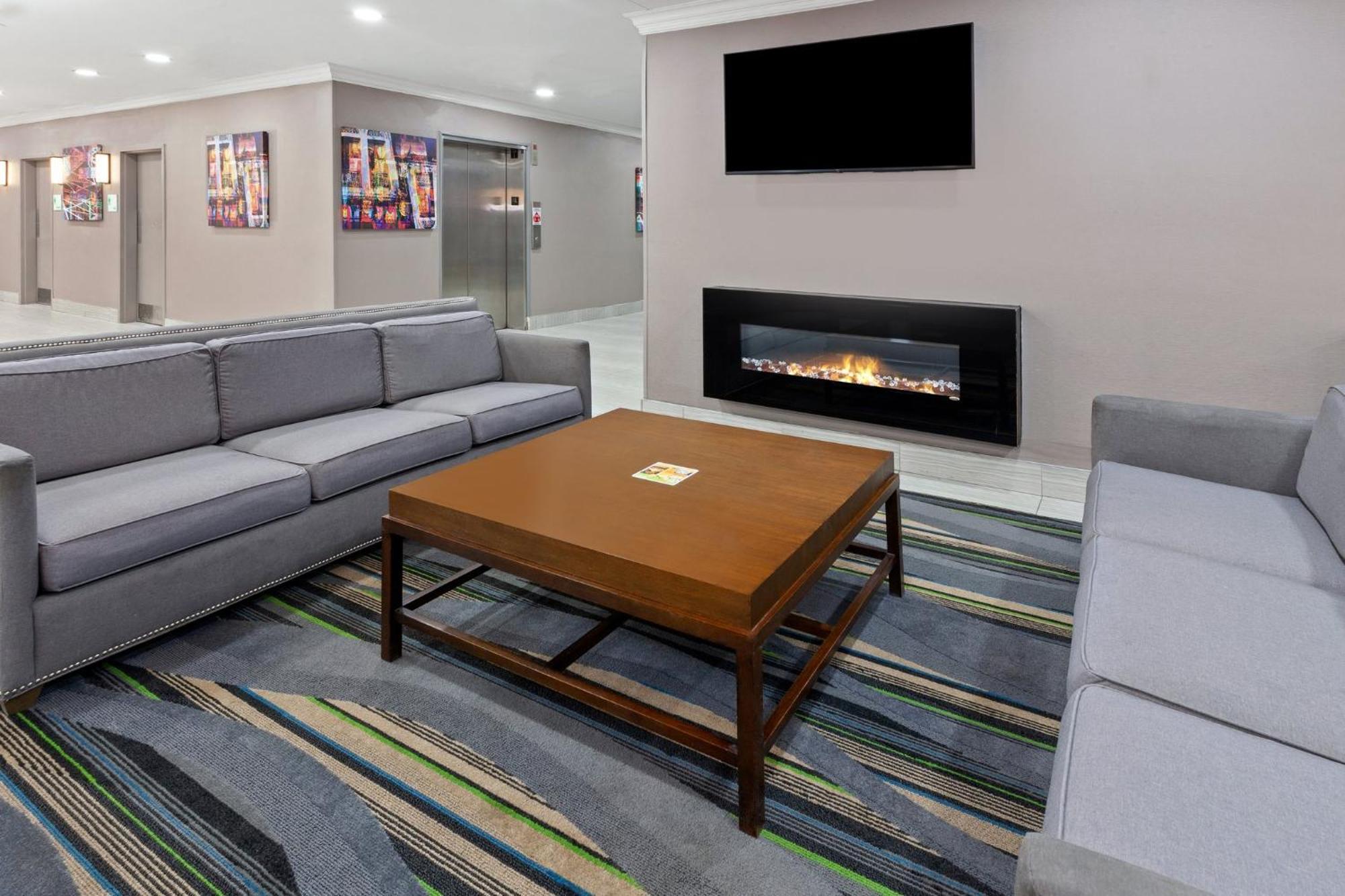 Holiday Inn Chicago/Oak Brook By Ihg Oakbrook Terrace Buitenkant foto