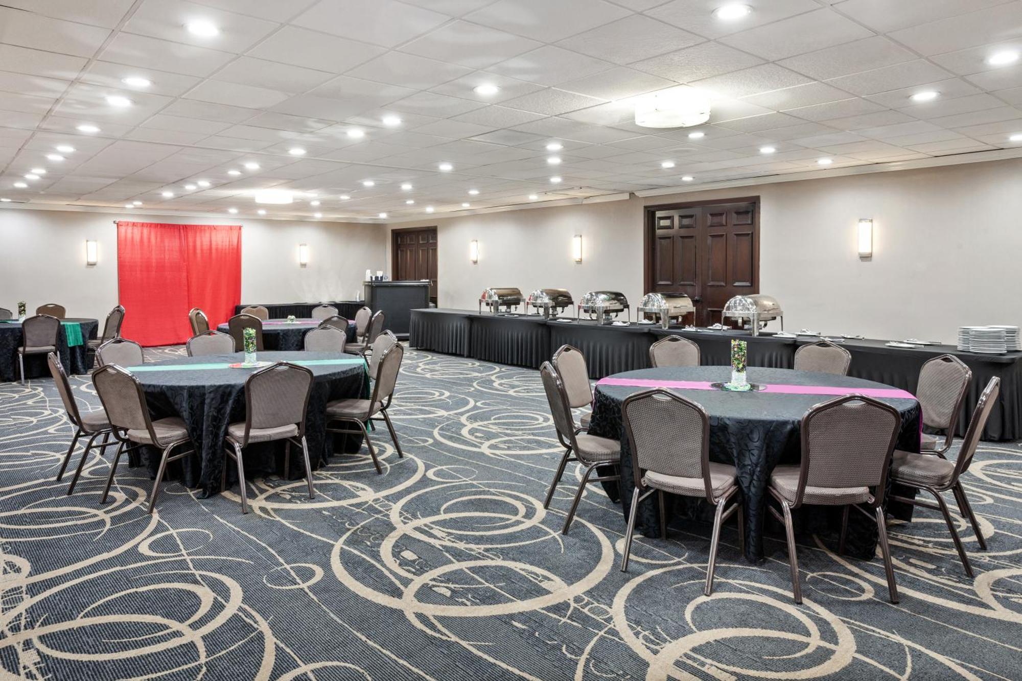 Holiday Inn Chicago/Oak Brook By Ihg Oakbrook Terrace Buitenkant foto